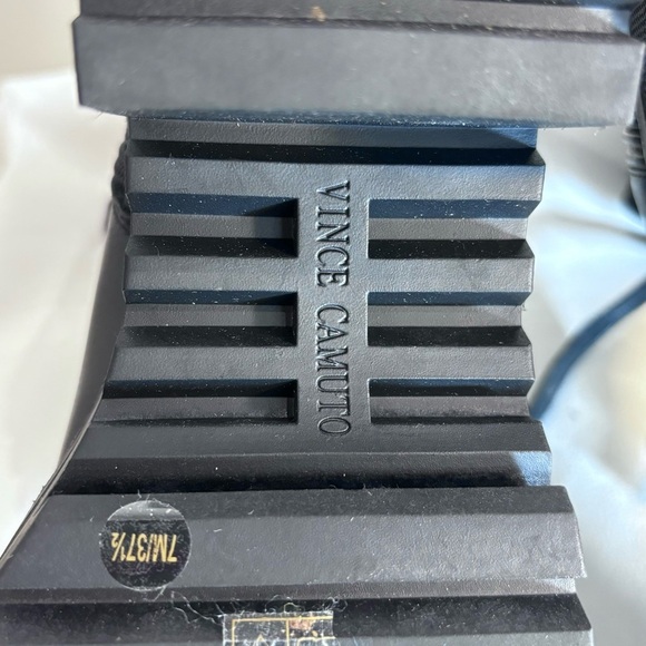 VINCE CAMUTO Sz 7 Moto Boots Zipper Lace Up Chunky Soles Comfort Shaft NEW - Picture 12 of 13